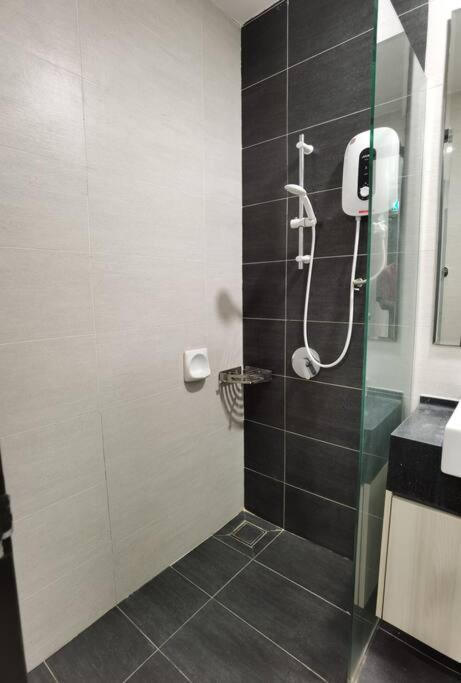 Apartment Modern Comfy Permaisuri 2 Carpark Wifi Netflix *
