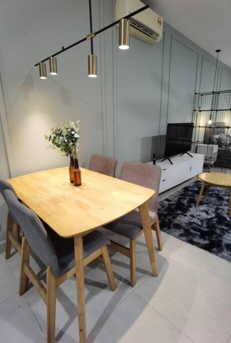 Apartment Modern Comfy Permaisuri 2 Carpark Wifi Netflix *