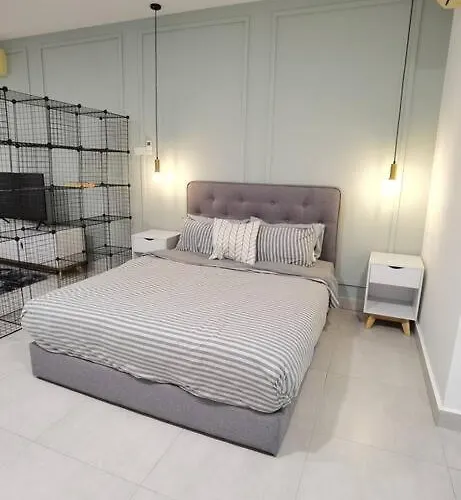 Modern Comfy Studio Permaisuri 2 Carpark Wifi Netflix